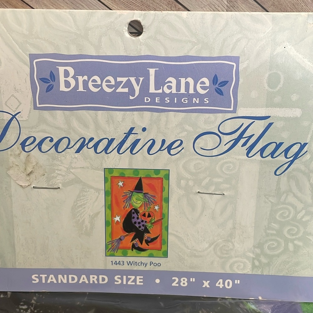NWT Breezy Lane designs decorative Halloween Flag #1443 Witchy Poo 28 X‎ 40”